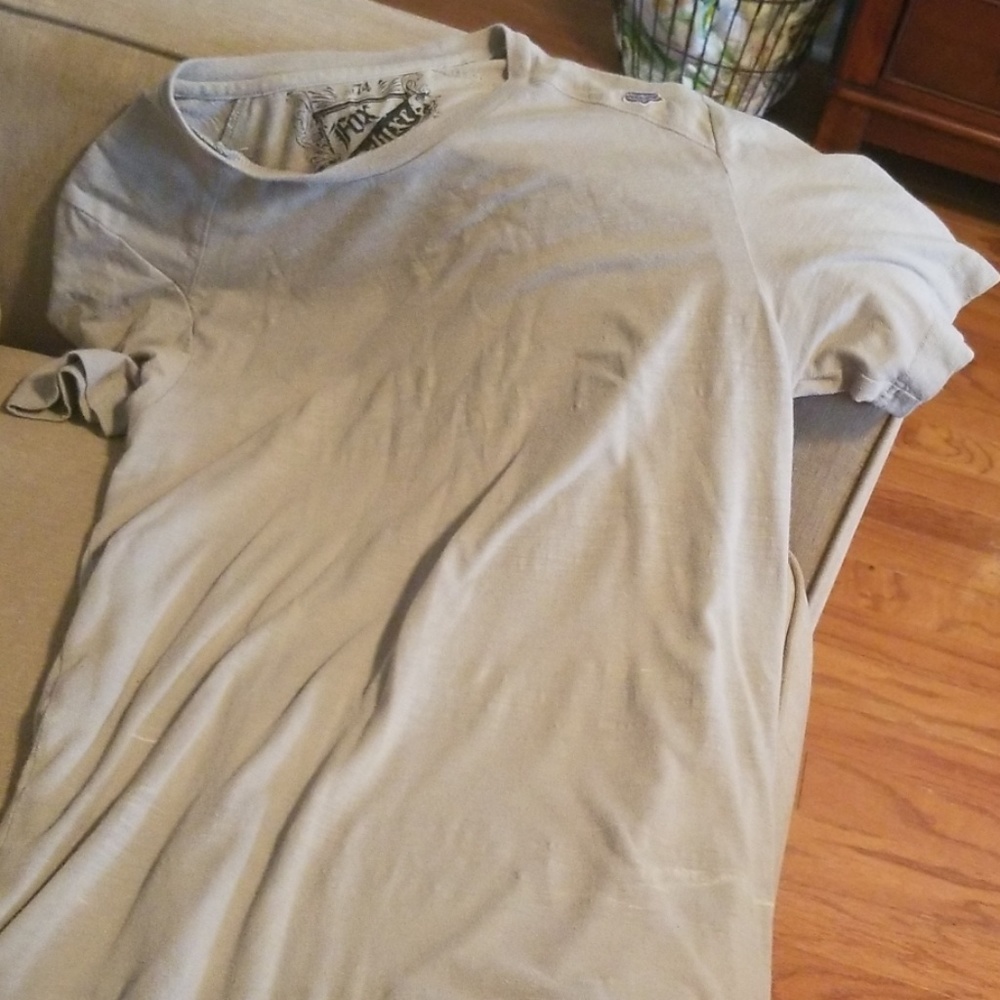 Fox t-shirt